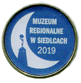 reweneta wieża ratusza z księżycem oraz napis Muzeum Regionalne w Siedlcach 2019 na niebieskim tle